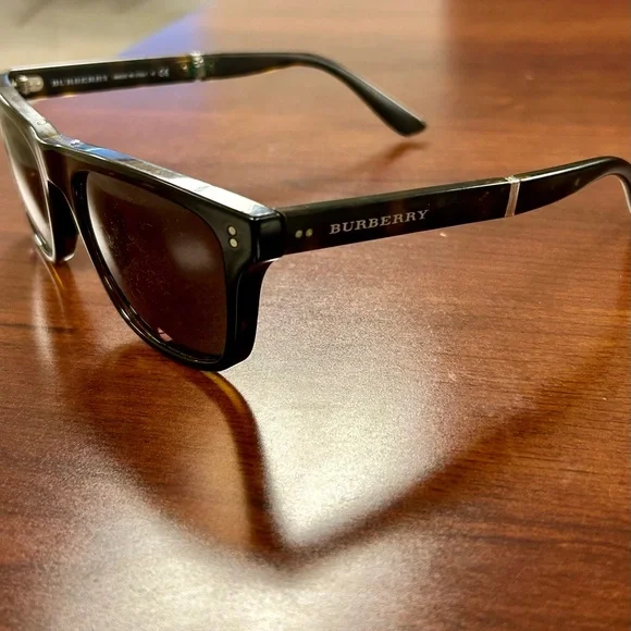 Burberry Tortoise Shell Sunglasses frame - Picture 3 of 11